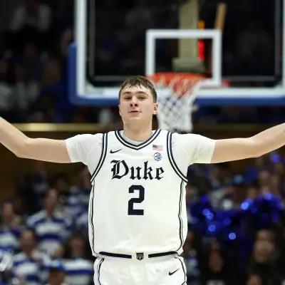 ¿La venderías? Una tarjeta de Cooper Flagg puede valer millones de dólares o 32 años de NBA