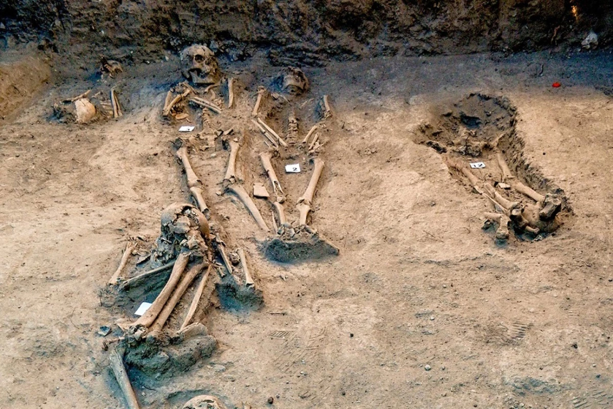 Hallan en Bosque de Chapultepec un cementerio del periodo virreinal temprano