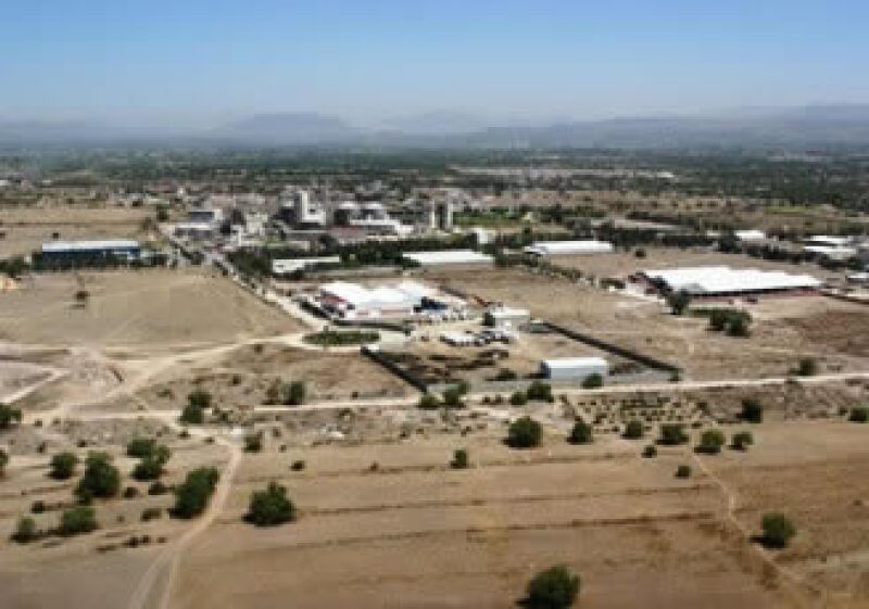 Pemex espera que la refinería ubicada en Tula, Hidalgo, comience a operar en 2015. (Foto: Especial)