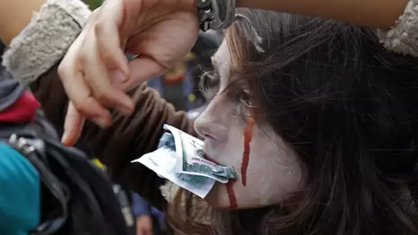 Los manifestantes se han pronunciado contra la avaricia corporativa, los rescates bancarios y hasta por un mejor medio ambiente, entre otros temas.