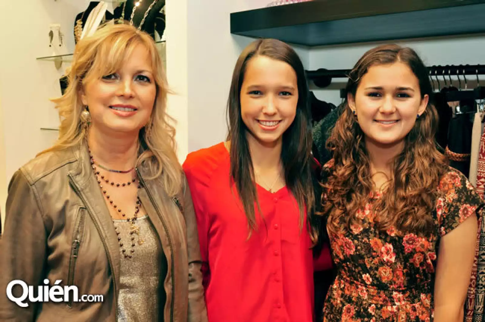 Patricia Rodríguez de Coronado,Magui de la Garza y Patricia Garza
