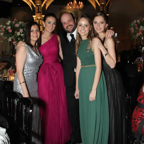 Andrea Arce,Fer Cchandler,Pablo Orvañanos,Adriana Hurtado,Karen de la Fuente