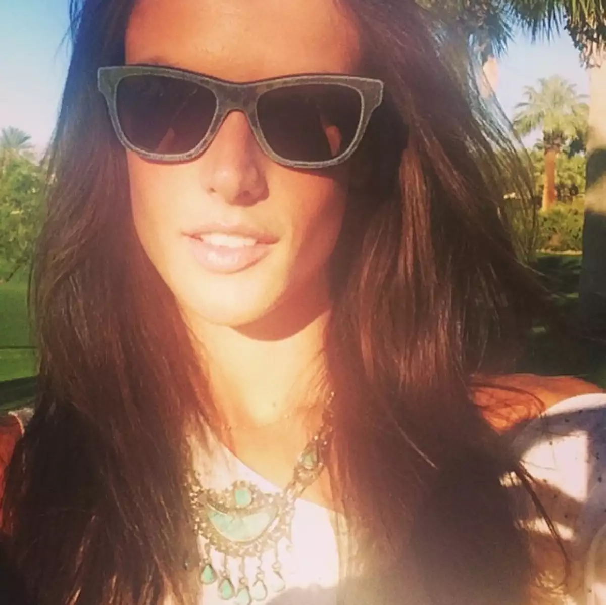 La modelo está emocionada por su debut como diseñadora durante el festival.