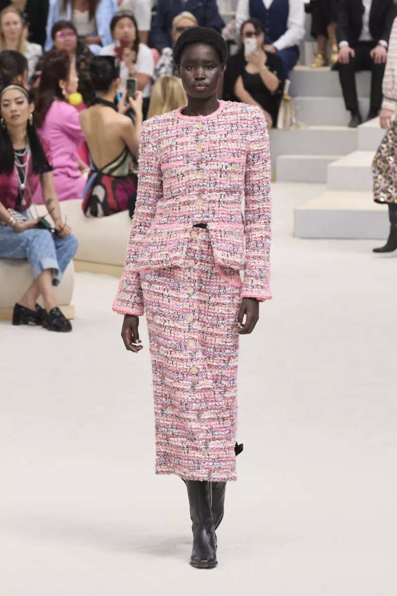 CHANEL TAURO