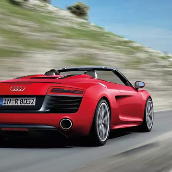 Desde su estética se aprecian los nuevos grupos ópticos con luces LED, un rediseño de su parrilla y en las defensas.