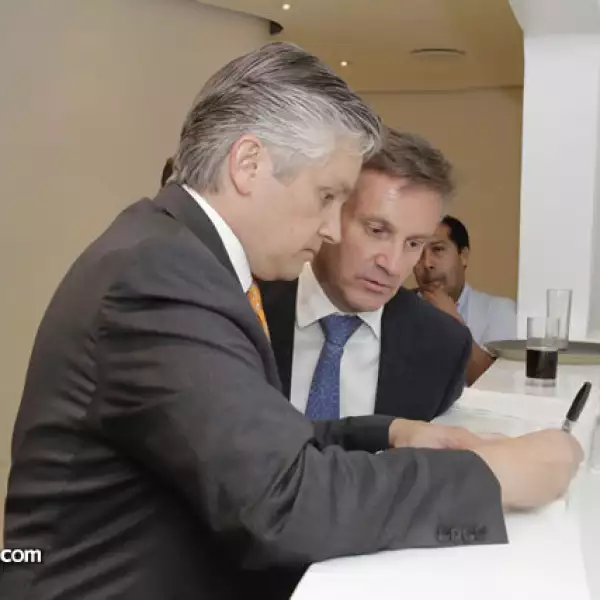 Roberto Sutcliffe,John Sutcliffe