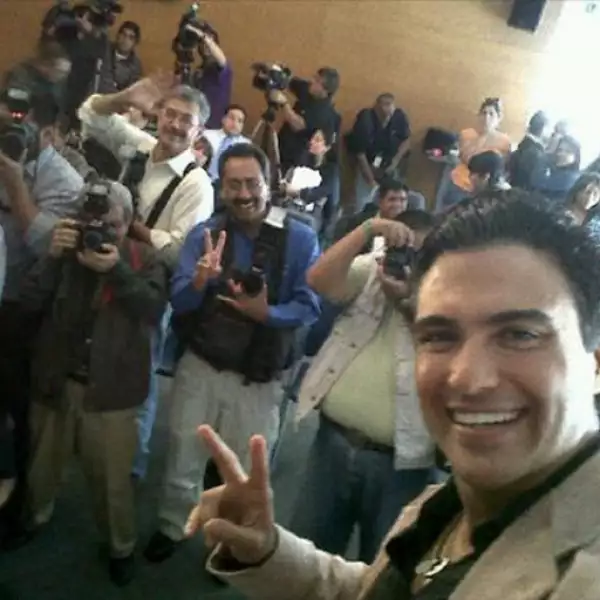 El que no falla en subir  fotos al Twitter es Jaime Camil, que siempre deleita a sus fans regalándoles imágenes de él donde se encuentre. ¡Bien por él!