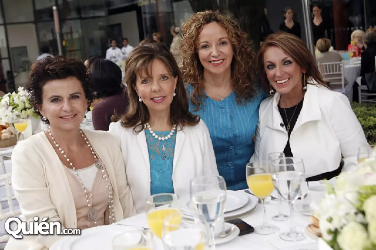 Xochitl de Garay,Mari Septien,Ceci Mones,Maria Luisa Simon