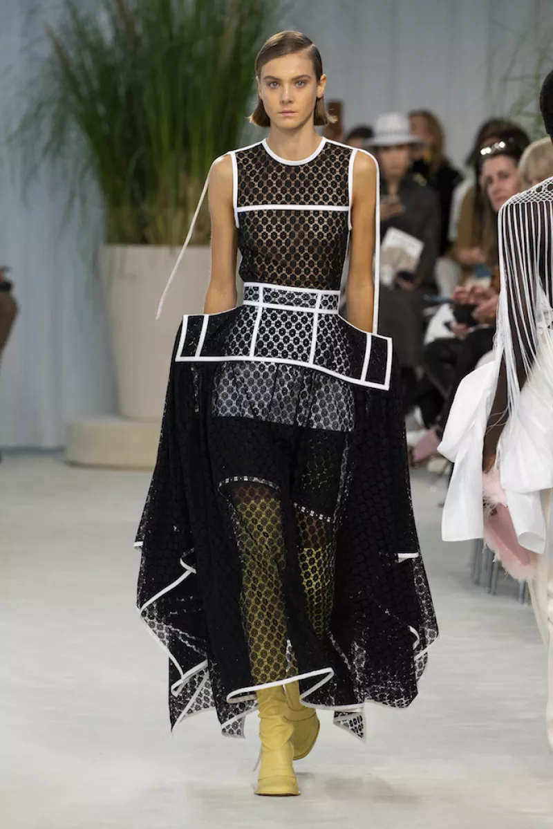 Loewe-Women-SS20-Look-42.jpg