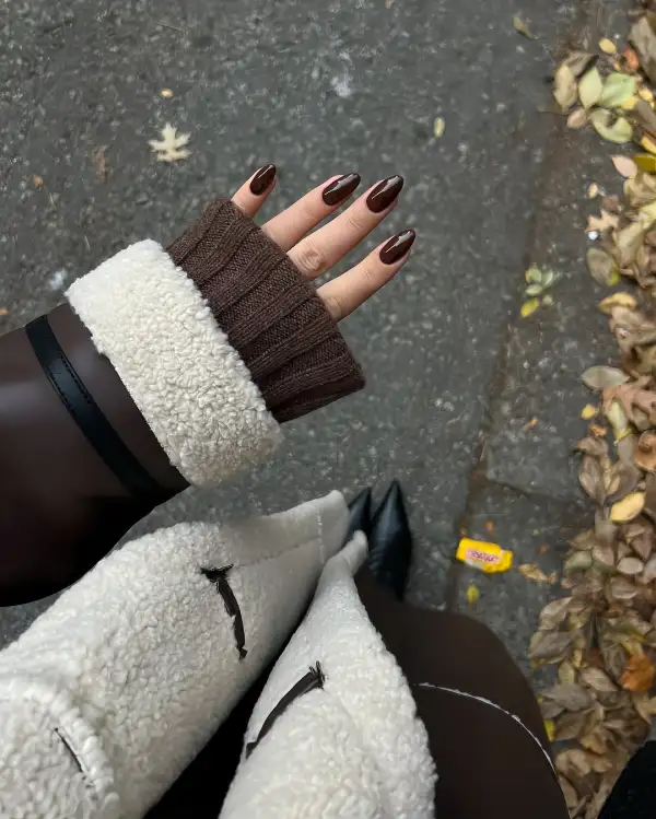 Espresso nails.jpg