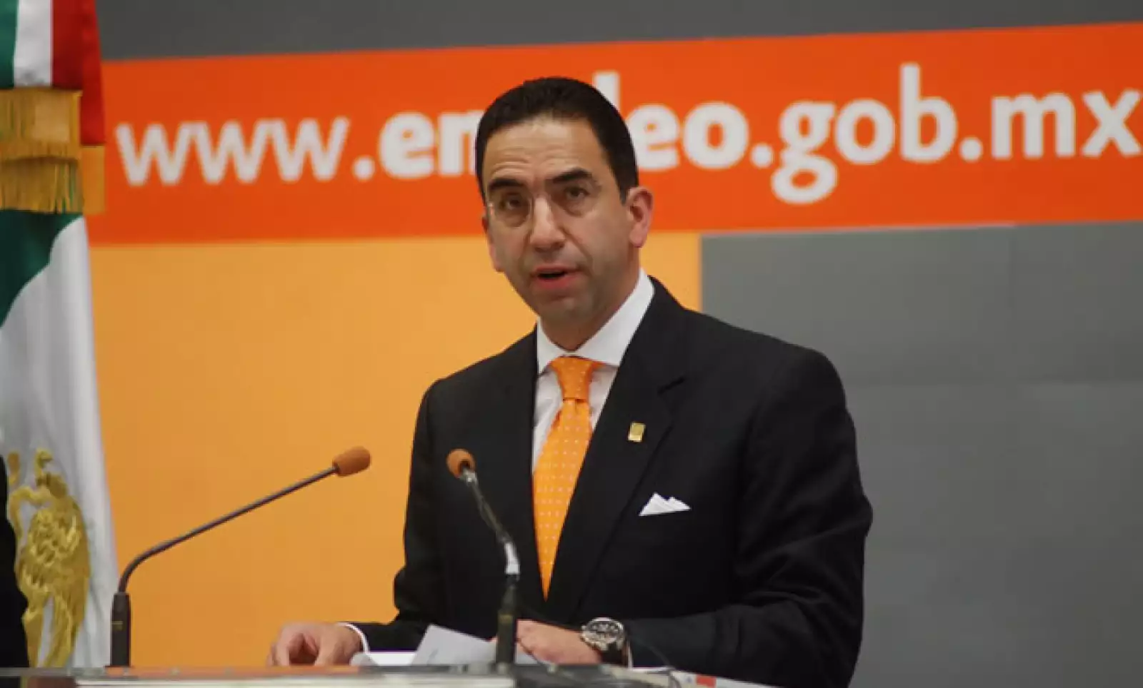 La Secretaría del Trabajo y Previsión Social (STPS) negó el lunes 5 a Martín Esparza la toma de nota como secretario general del Sindicato Mexicano de Electricistas (SME) y a su comité central. En esta foto, el titular de la STPS Javier Lozano.