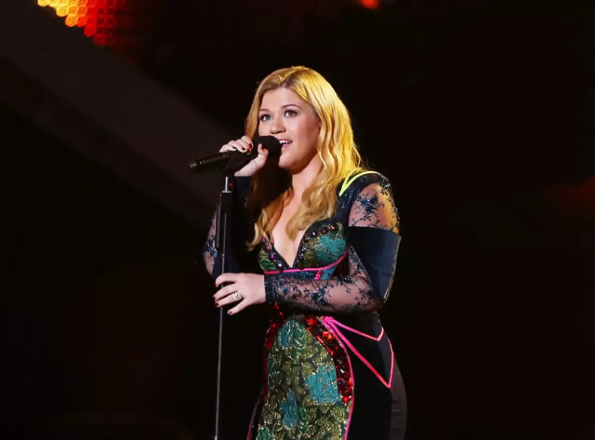 Kelly Clarkson