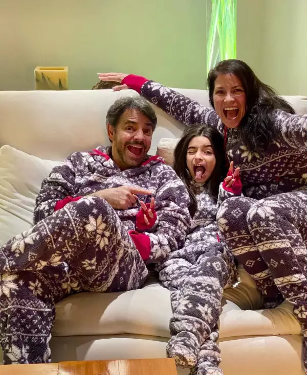 familia-derbez