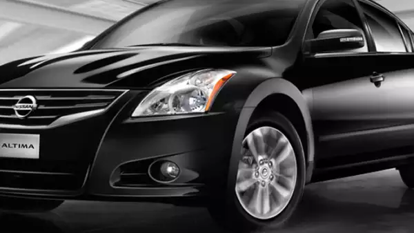 El Altima alcanzó el tercer escalón en los de lujo, con 3.043 coches vendidos.