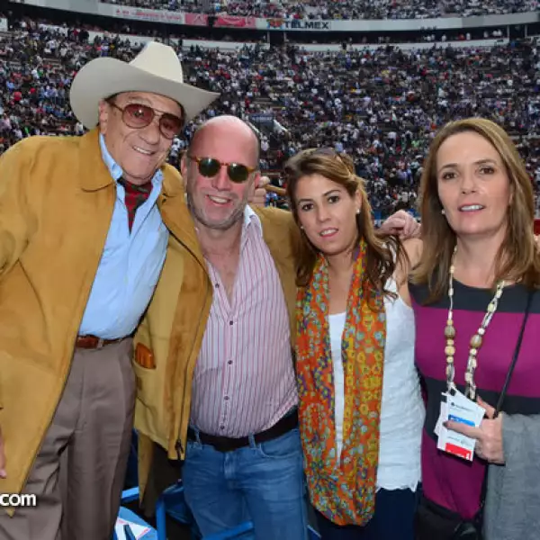 Emilio Checa,José Martínez Vértiz,Maite y Maite Ramírez Vértiz