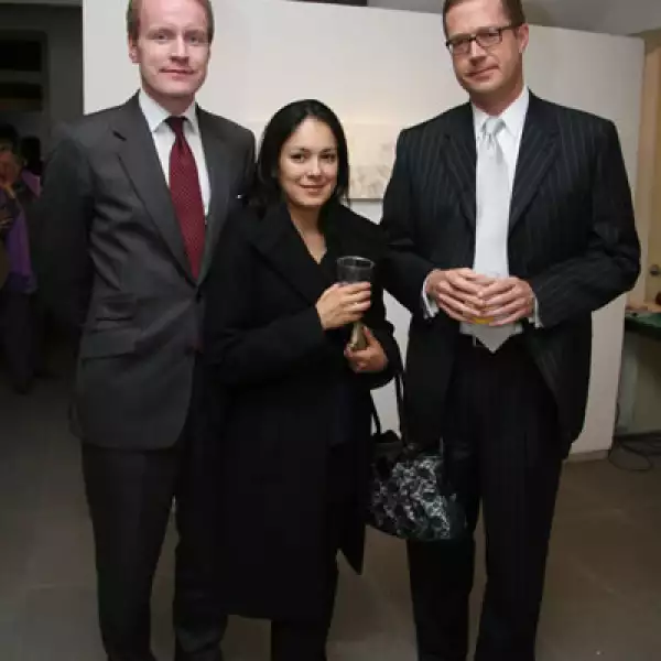 Exposición de Mona J. Lang con Rebeca De Alba.