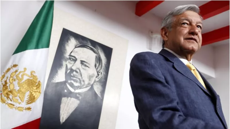 El candidato de la izquierda lopez obrador propuso en conferencia camibiar el sistema neoliberal