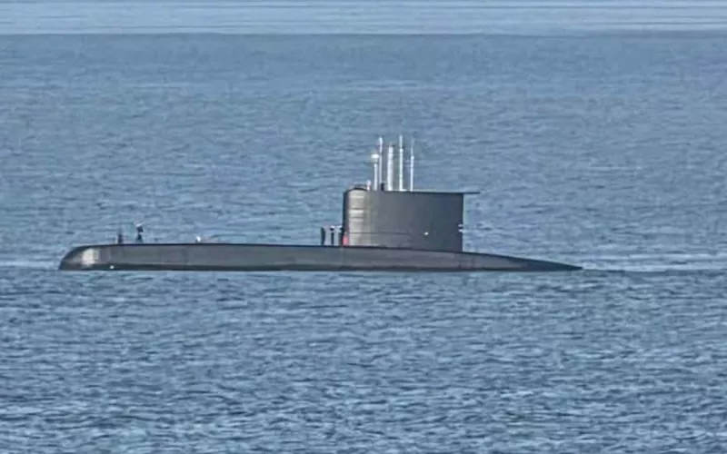 Un submarino chileno navega en Puerto Vallarta; Secretaría de Marina emite recomendaciones 