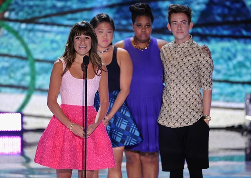 Entre lágrimas y con un emotivo discurso, la actriz de "Glee" dedicó su premio a su fallecido novio. Agradeció al público por las muestras de cariño y apoyo las últimas semanas.