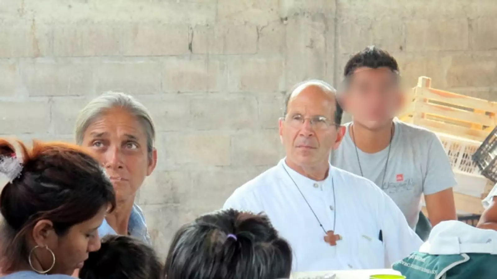 solalinde comparte en albergue