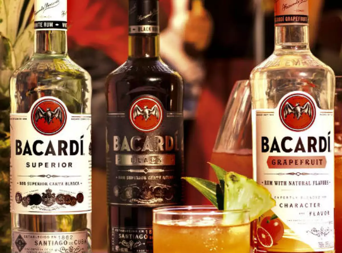 Bacardi botellas de ron