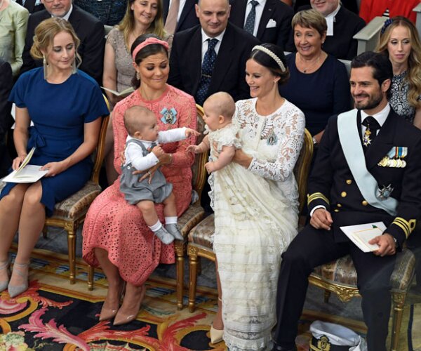 El príncipe Oscar es tan solo un mes mayor que Alexander.