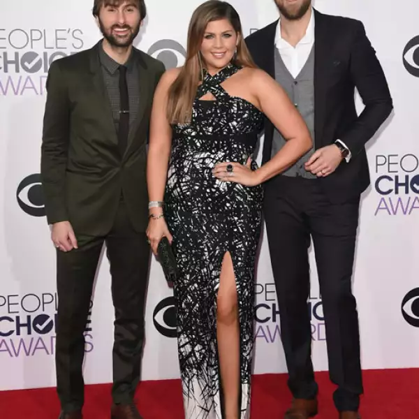 El grupo Lady Antebellum presentará un número musical durante la premiación.