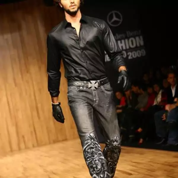 MF Pasarela Héctor Terrones