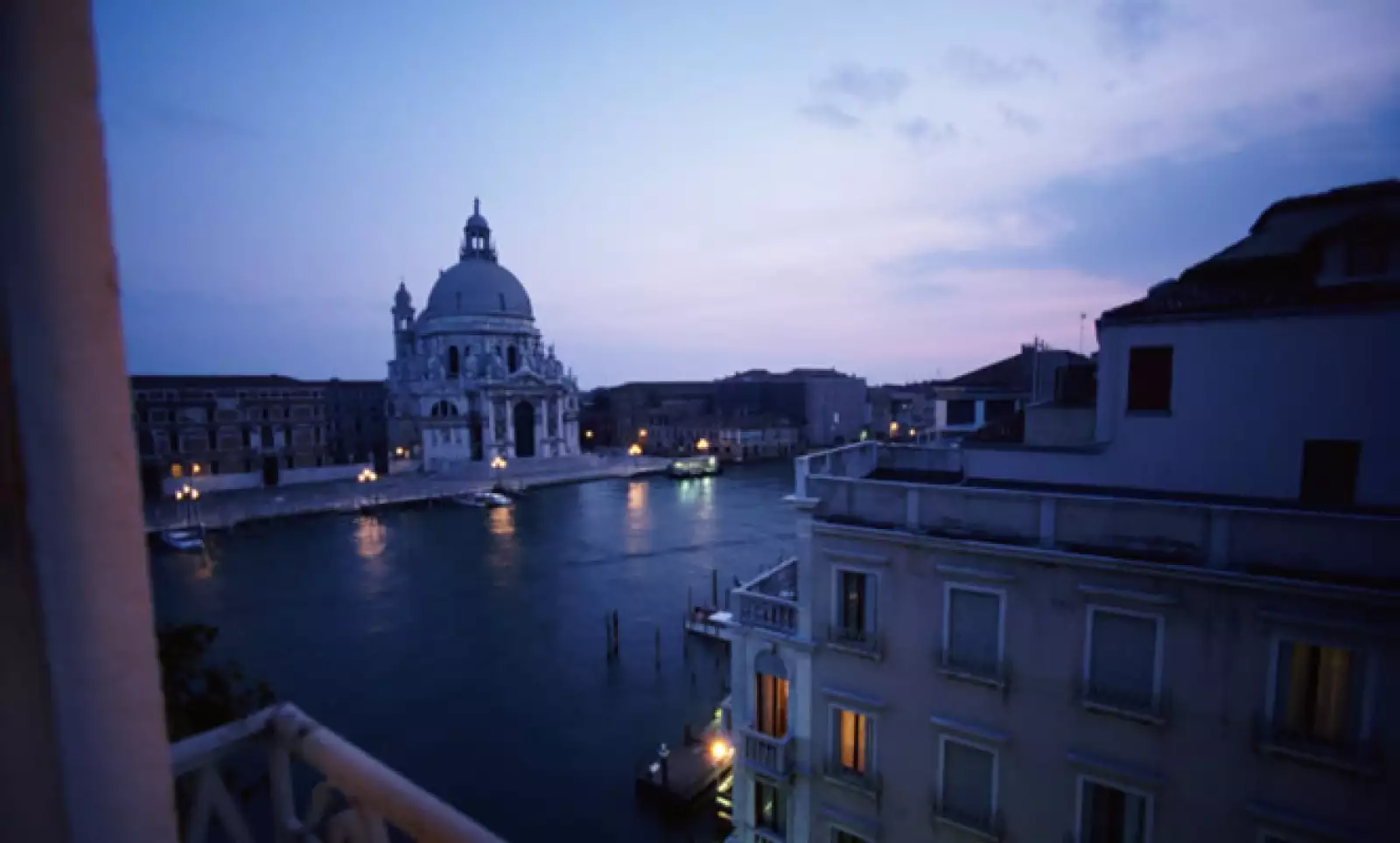 Si quieres saber más sobre este destino, visita la página oficial de turismo de Venecia (www.turismovenezia.it).