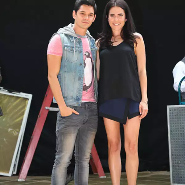 Ricardo Abarca y Karla Souza