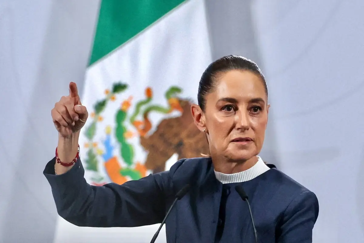 Claudia Sheinbaum habla tras asesinato de Carlos Manzo: no retomará la "guerra contra el narco"