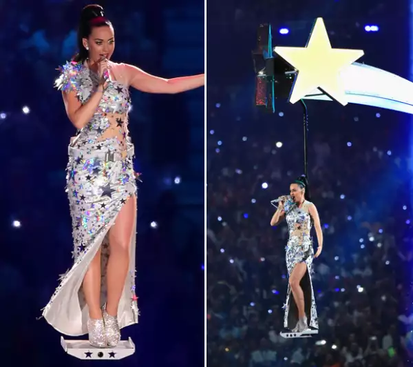 Katy cerró su presentación en este elegante y sensual vestido del mismo diseñador.