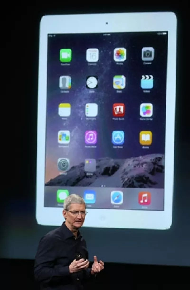 Una iPad más delgada que un lápiz y una computadora de escritorio con una pantalla más nítida que el HD, son las nuevas apuestas de Apple de cara a la temporada de compras decembrinas.