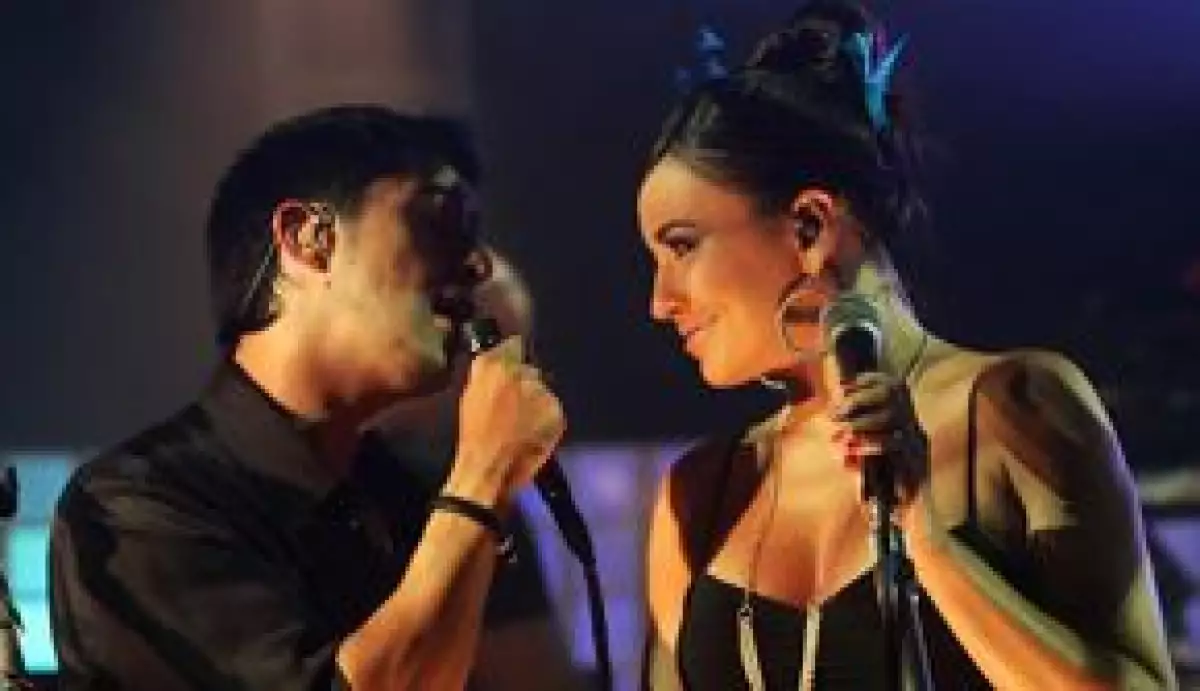 La cantante fue invitada por el grupo mexicano para interpretar con ellos la canción `No importa el zoom´, como parte de su nuevo CD y DVD en vivo.