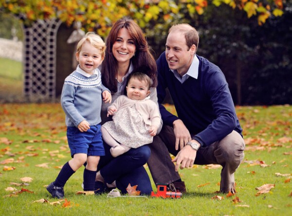 Kate y William con sus hijos George y Charlotte.