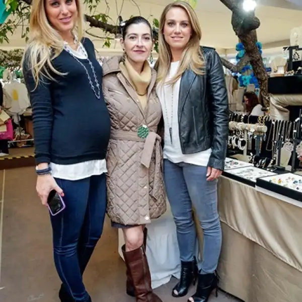 Andrea Coppel, Judy Chaurand y Claudia Isaac