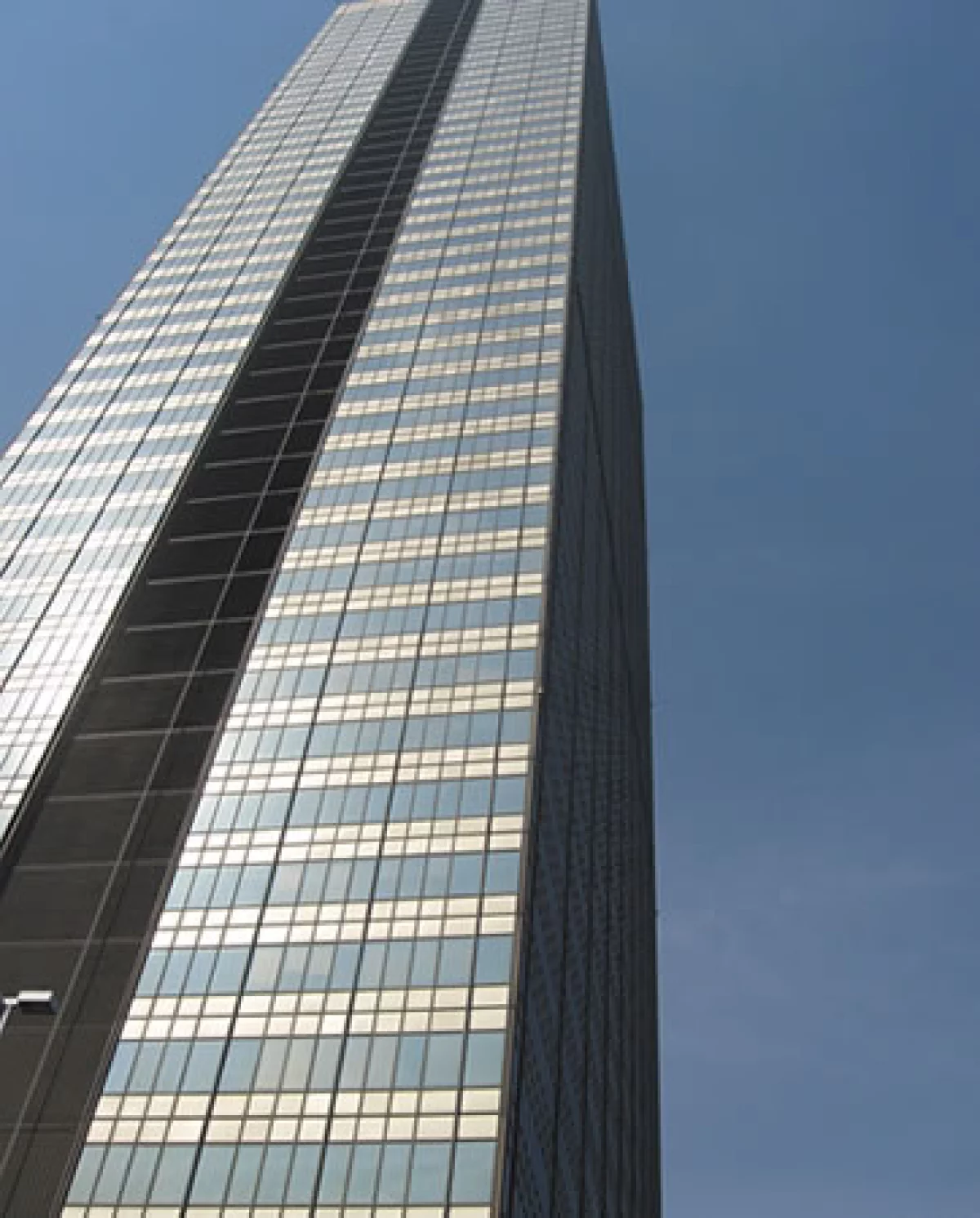 La torre corporativa de Pemex fue edificada en 1984. (Foto: Geraldine Valladolid)