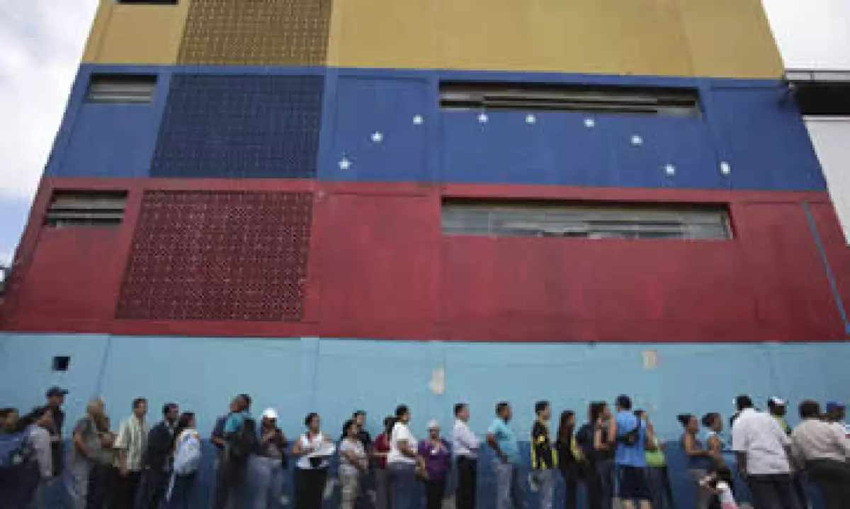 Venezuela exporta 1.8 millones de barriles de crudo diarios, estima Ed Morse, director global de investigación de energía de Citi. (Foto: AP)