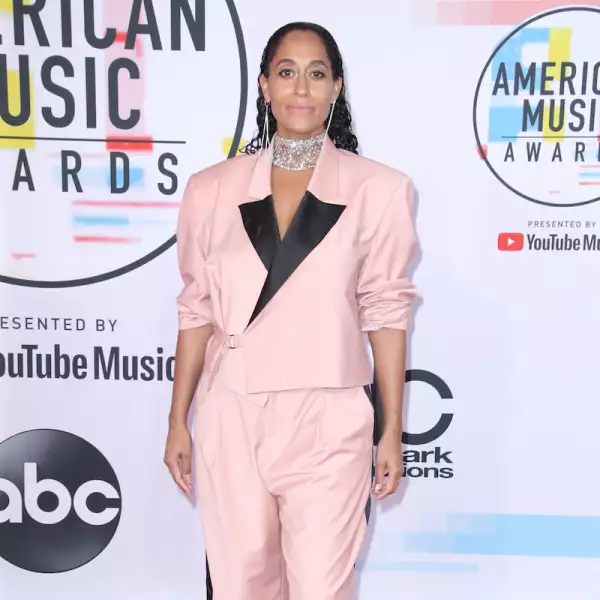 Los mejores looks de los American Music Awards 2019