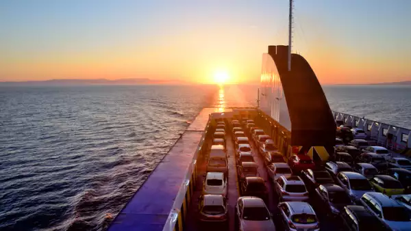 Transporte de automóviles por mar