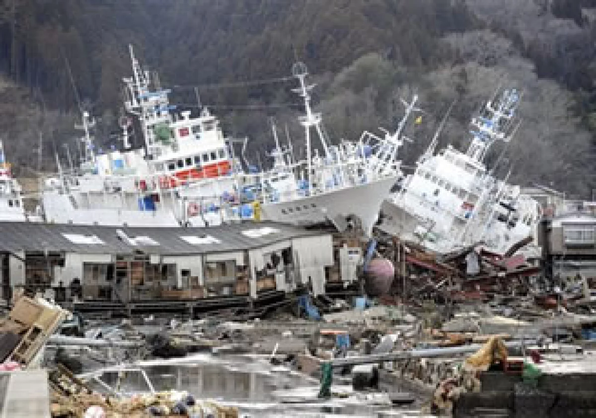 Economistas estiman que las pérdidas por el sismo podrían costarle a Japón unos 200,000 mdd. (Foto: AP)