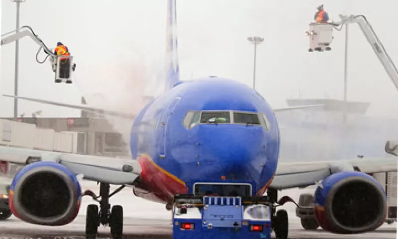 En Nueva York, las bajas temperaturas se han combinado con lloviznas intermitentes durante toda la mañana. (Foto: Reuters)