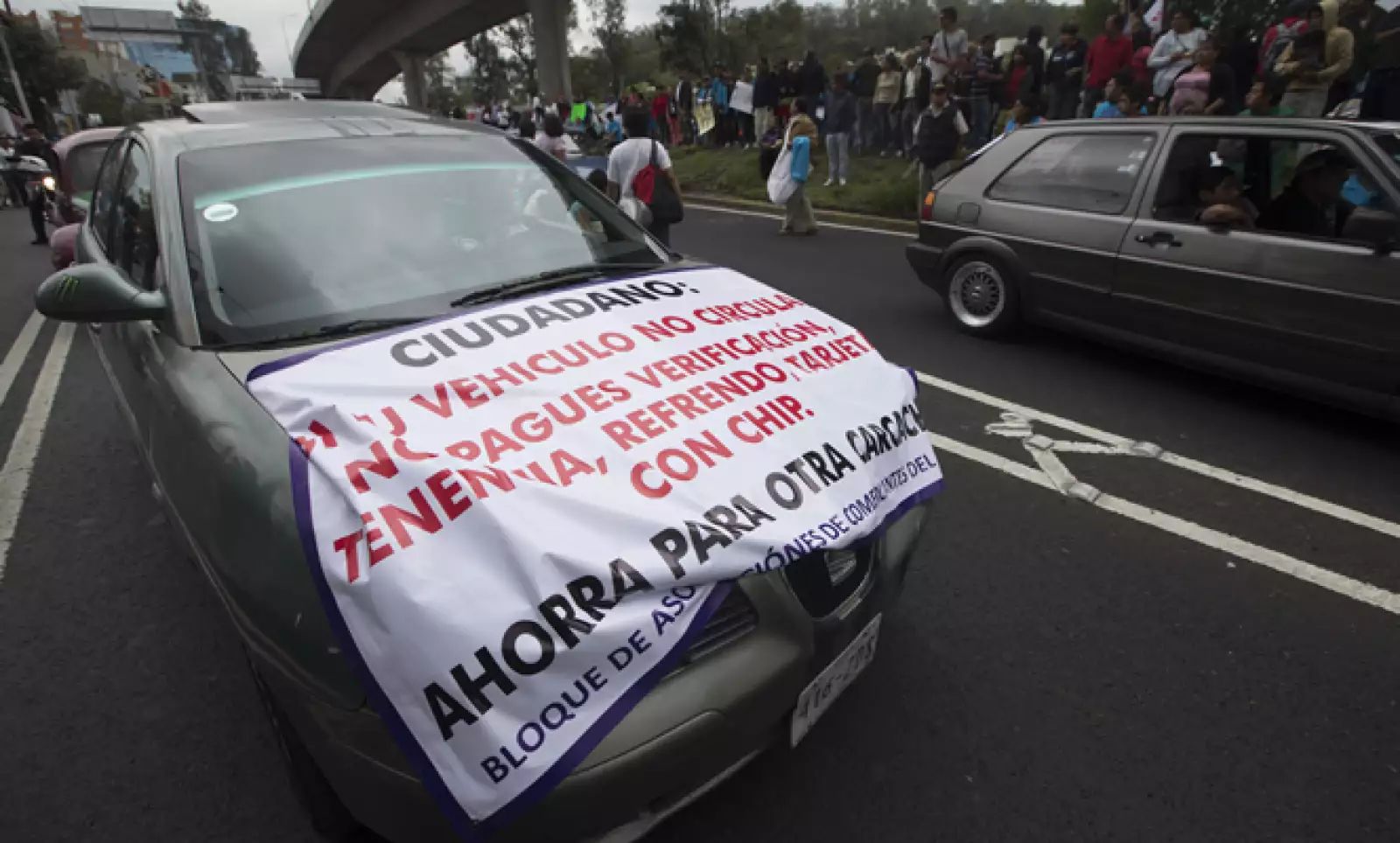 Originalmente, las autoridades habían estimado descansar cada sábado a 560,000 vehículos, aunque después se decidió permitir a los autos con una antigüedad mayor a 15 años poder circular dos sábados si pasan la verificación y obtienen el holograma uno.