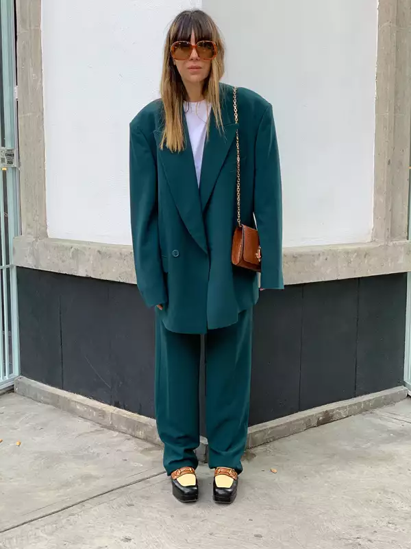 venus-color-suit-2