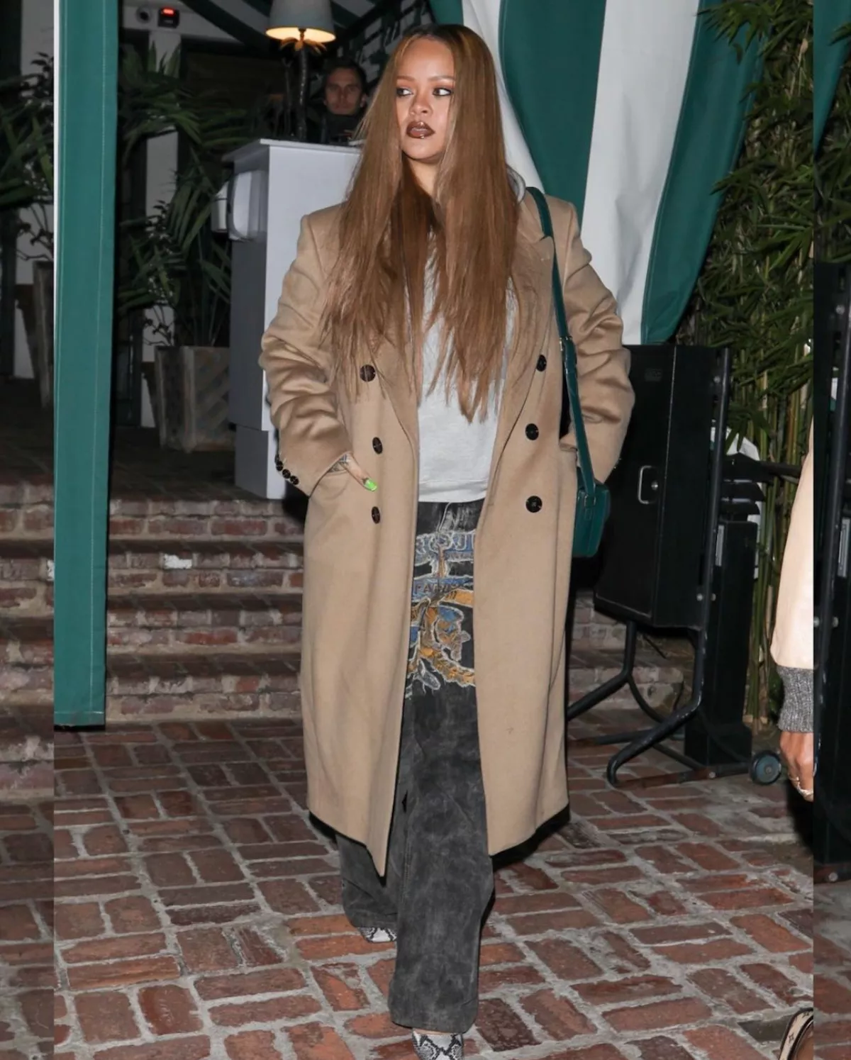 Rihanna outfit