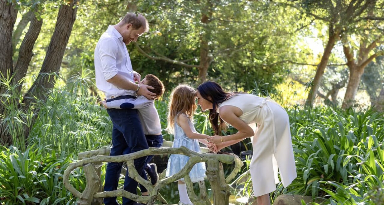 El príncipe Harry y Meghan Markle regresarán a vivir a Reino Unido, aseguran