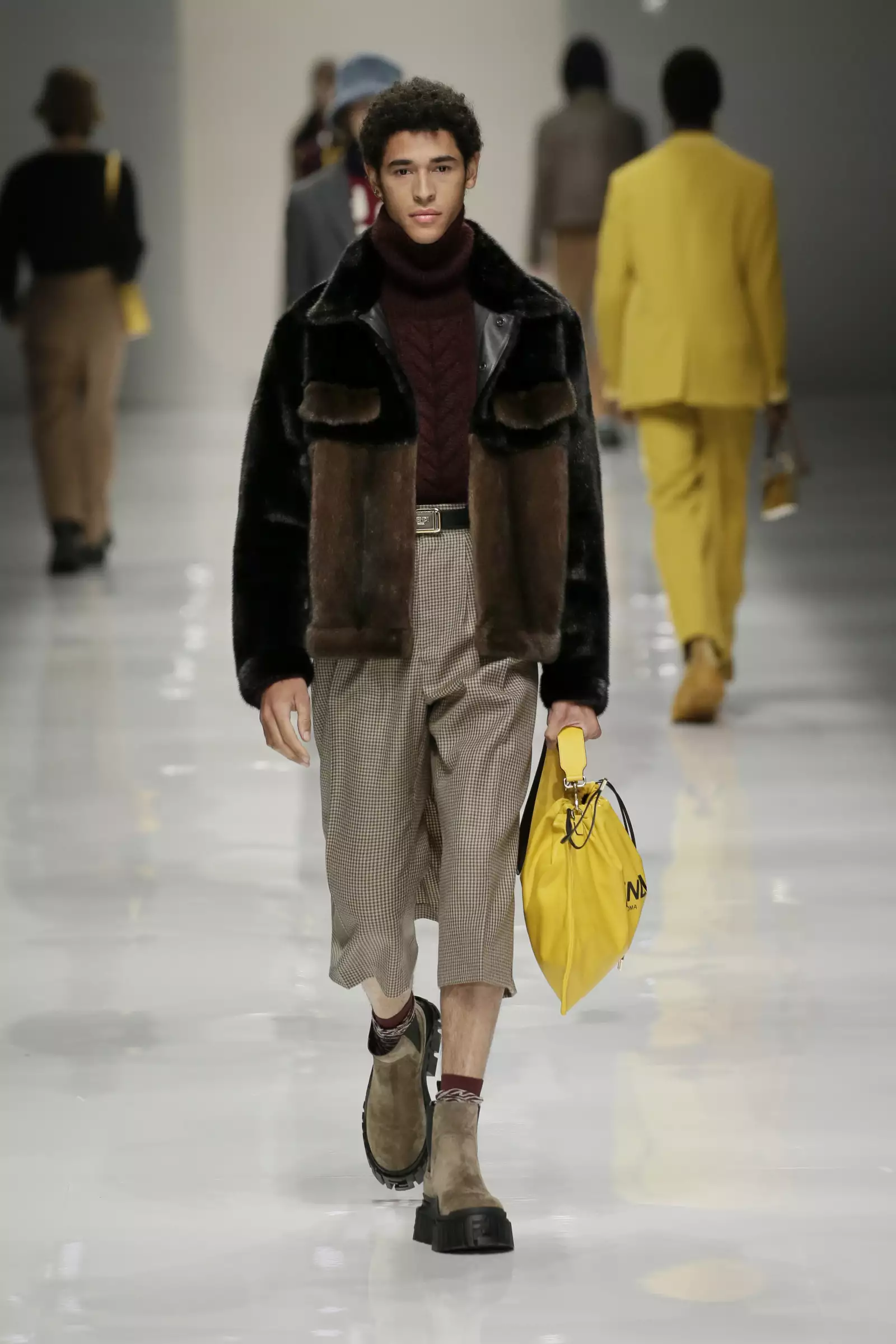 26_FENDI _MAN_FW_20_21.JPG