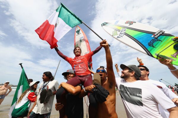 2017 ISA World Jhony Corzo