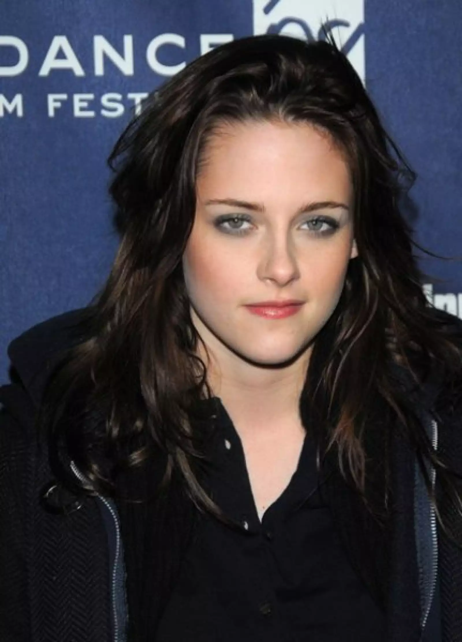 No se toma muy en serio el estilo de vida hollywoodense y prefiere esconderse de los reflectores.