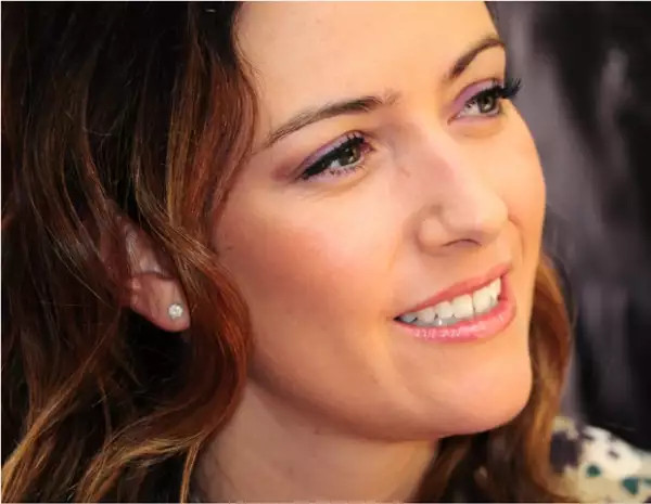 Alondra de la Parra se dijo sorprendida por el éxito obtenido con `Travieso Carmesí`.